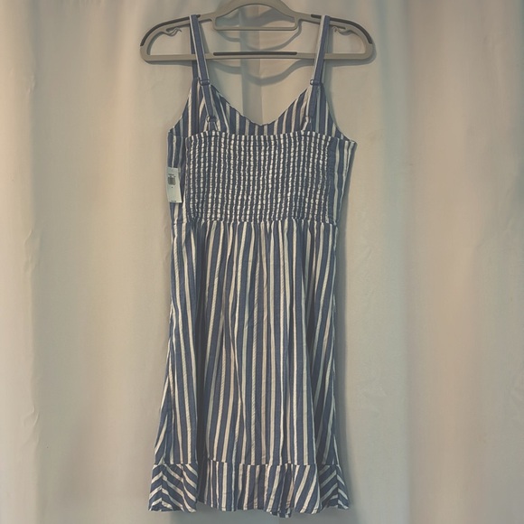 NWT Old Navy Fit and Flare Dress - Picture 5 of 7